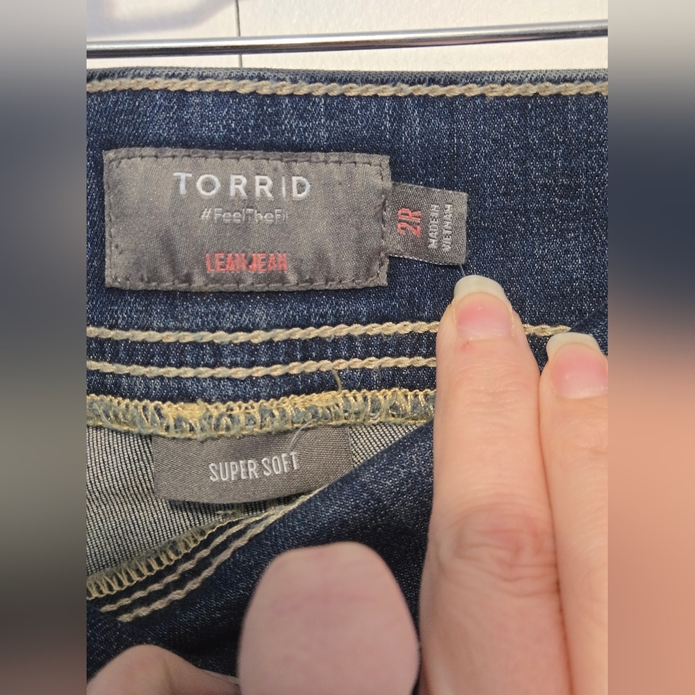 Torrid Dark Blue High Rise Pull-On Super Skinny Jeans- Size 2X - Picture 2 of 8